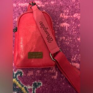 Wrangler Pink Crossbody Bag with Gold Accents